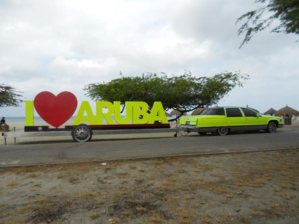 Aruba Cunucu Residence Palm Beach Exteriör bild