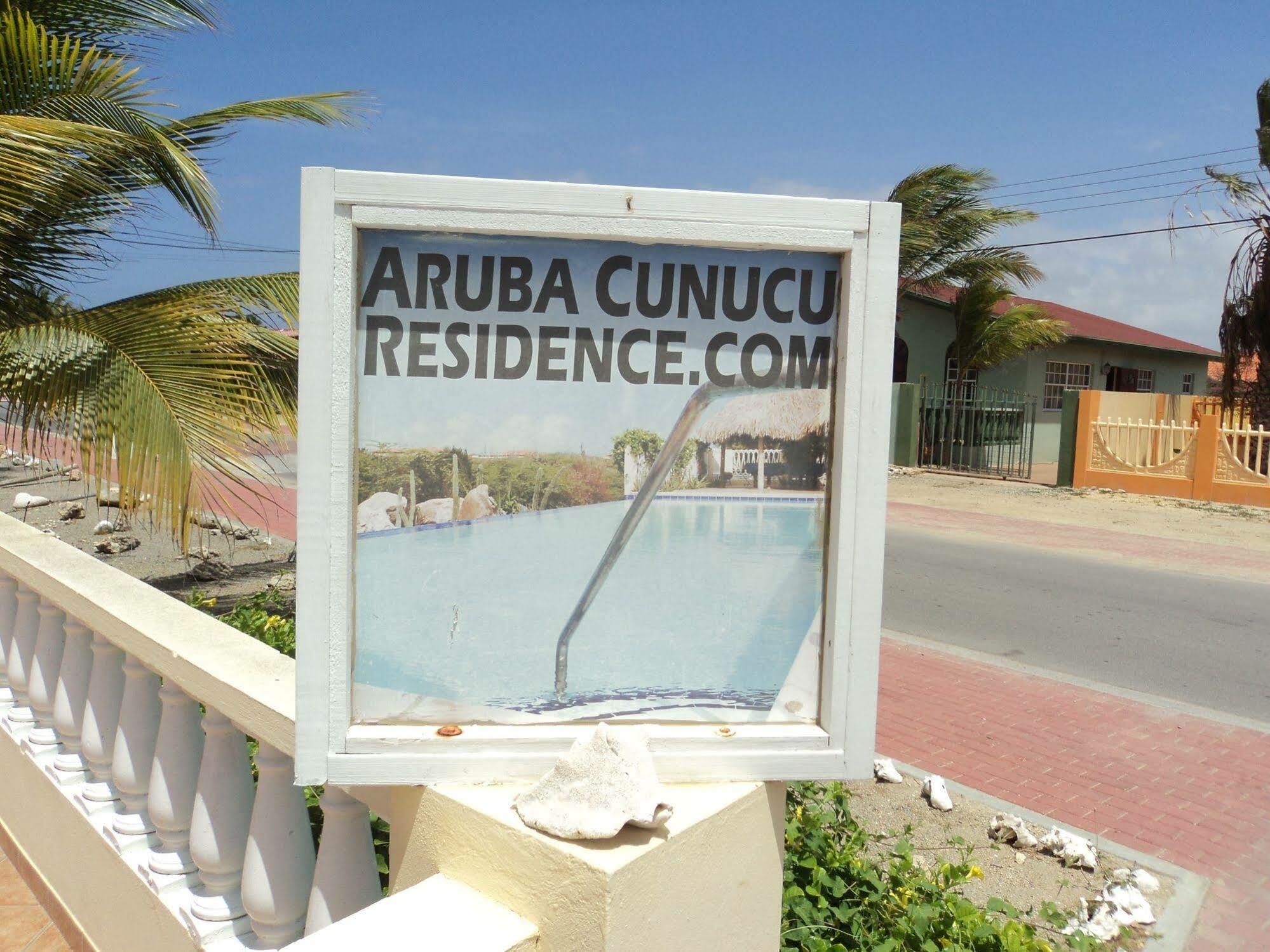 Aruba Cunucu Residence Palm Beach Exteriör bild